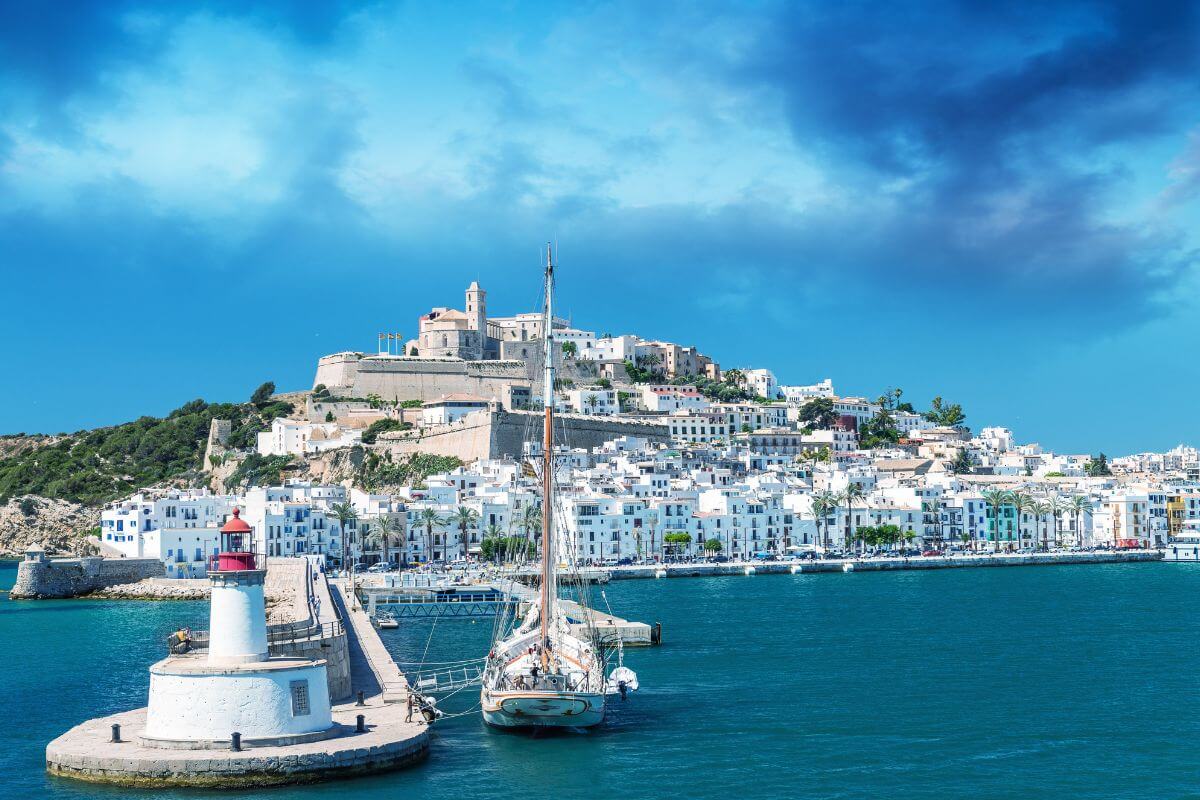Ibiza: Bijeli Otok