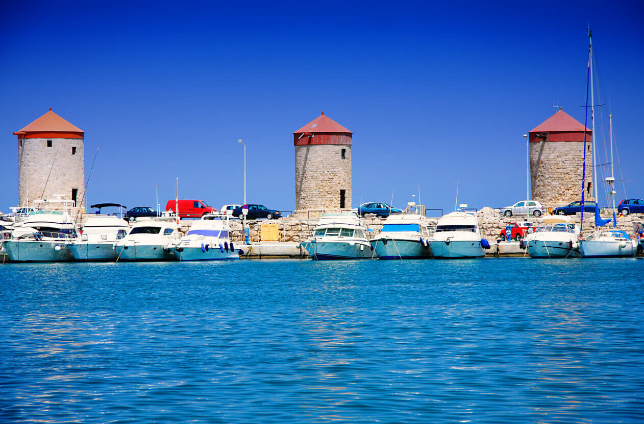 Vjetrenjače u luci Mandraki - Rodos