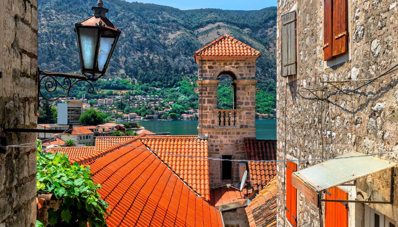 Kotor: Povijesni Grad Bogate Kulturne Baštine